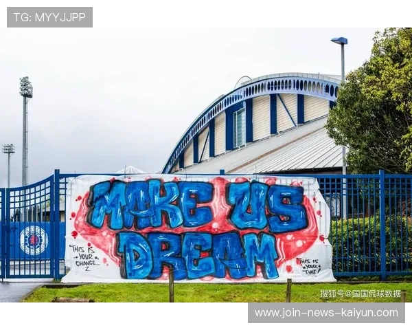 流浪者依靠定位球持续施压