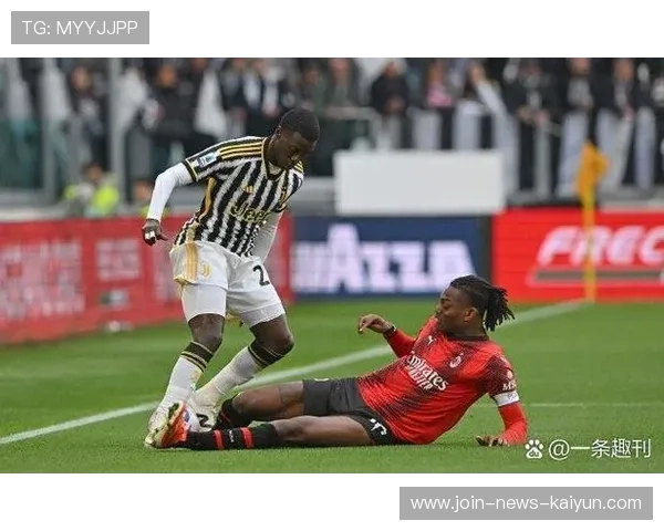 米兰外围连射惊险擦柱入网，逆转精彩瞬间令人心跳加速